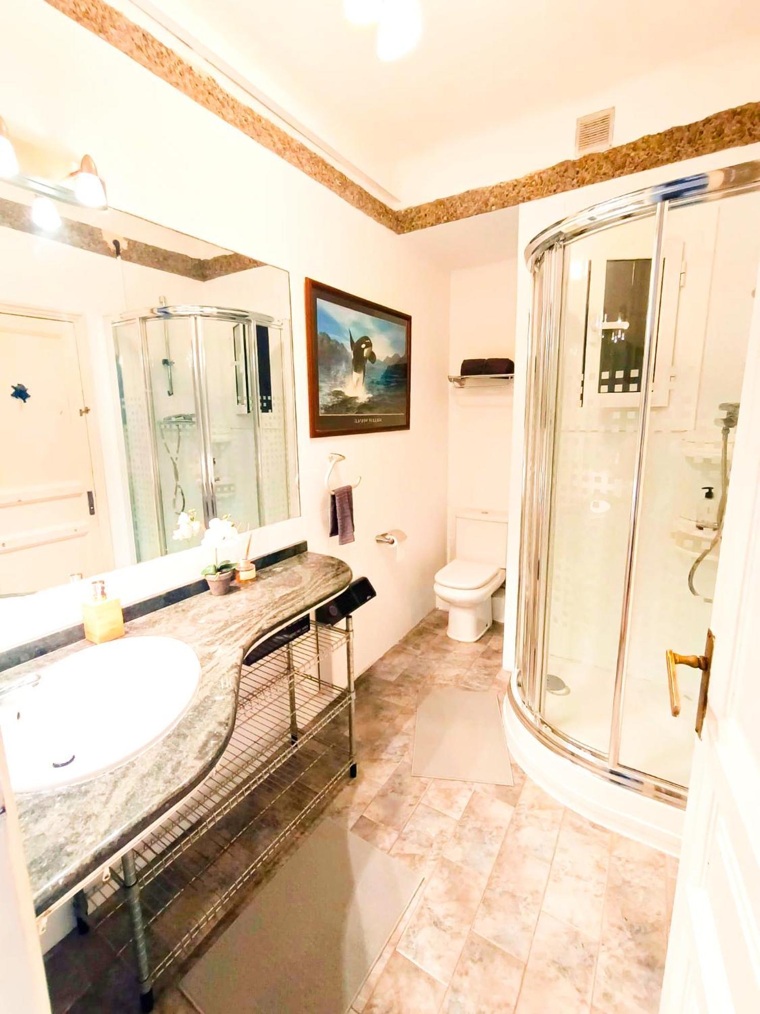 By Urquinaona Private Rooms Барселона Екстериор снимка