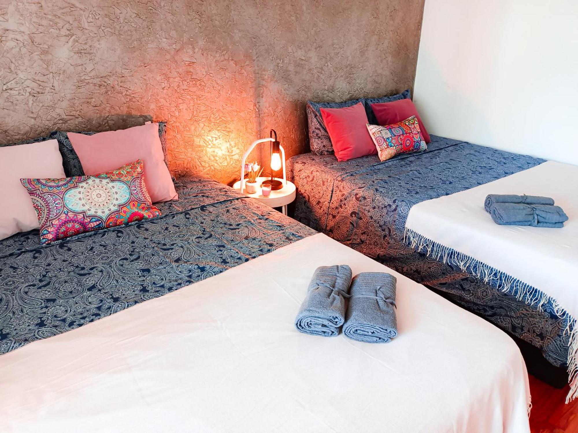 By Urquinaona Private Rooms Барселона Екстериор снимка