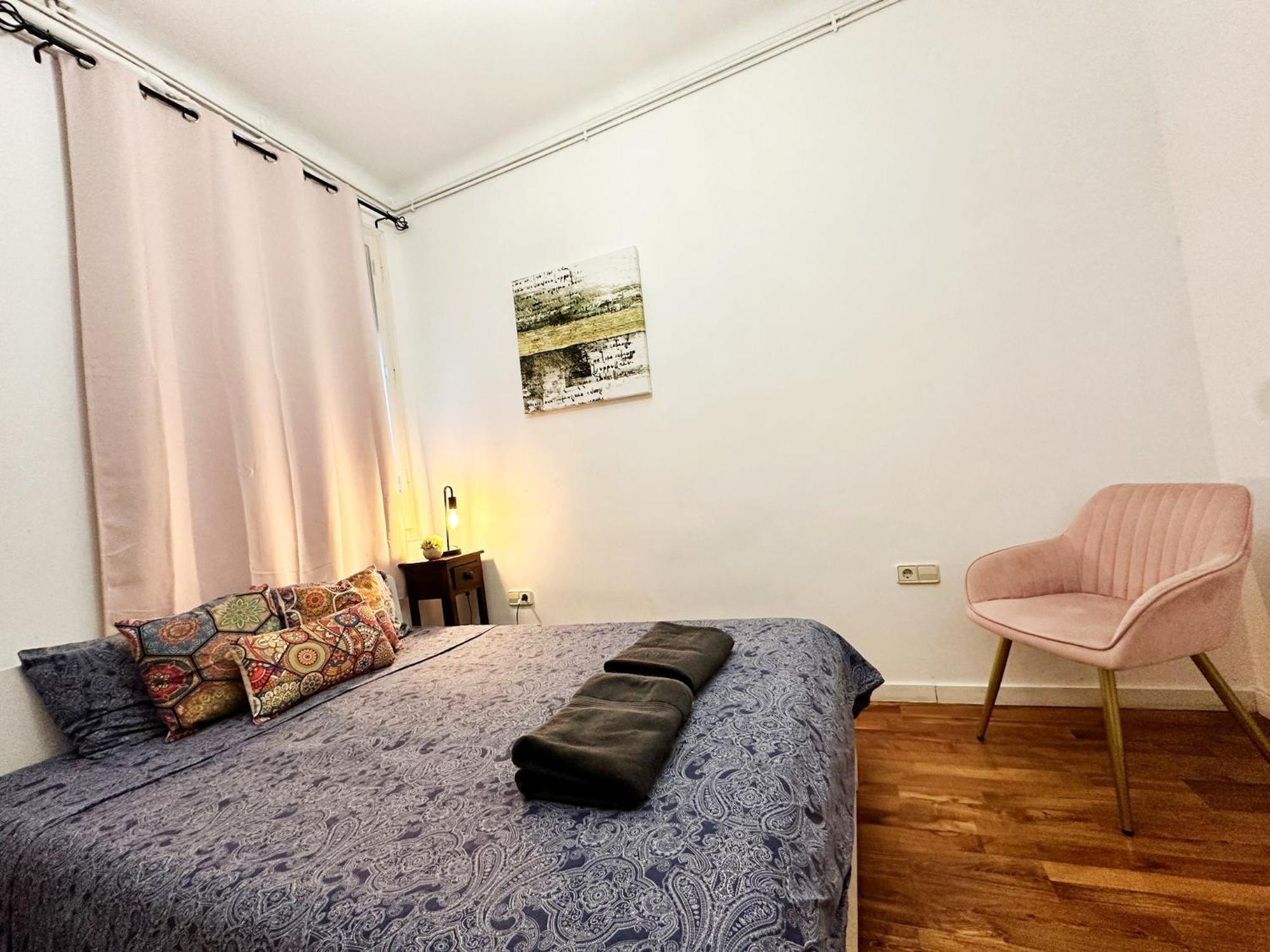 By Urquinaona Private Rooms Барселона Екстериор снимка