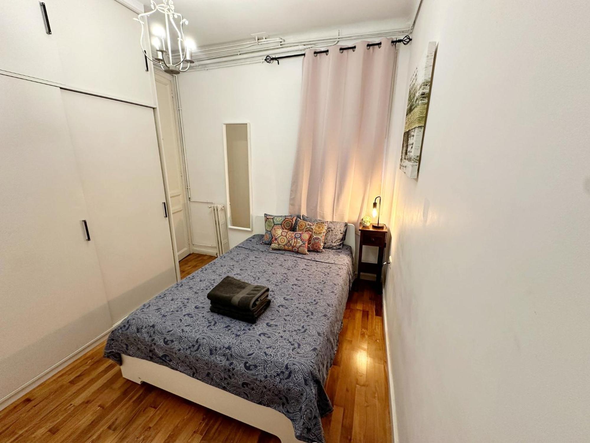 By Urquinaona Private Rooms Барселона Екстериор снимка